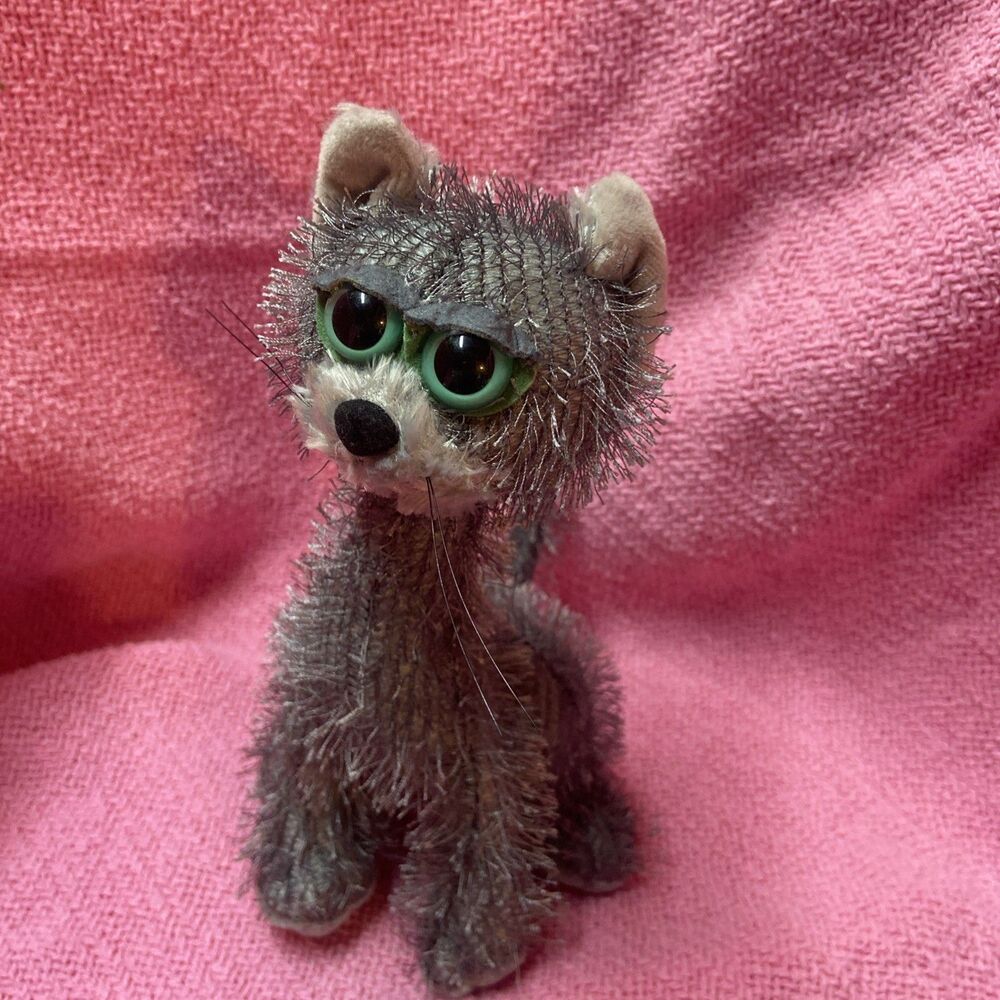 Twisted Whiskers Smoky The Cat Plush Stuffed Animal Carlton Cards No paper tag